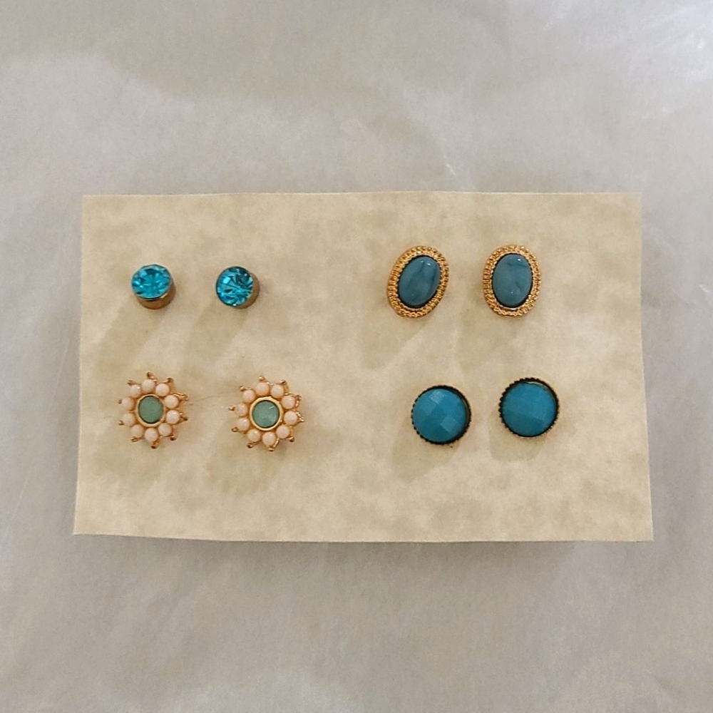 Lot of earings